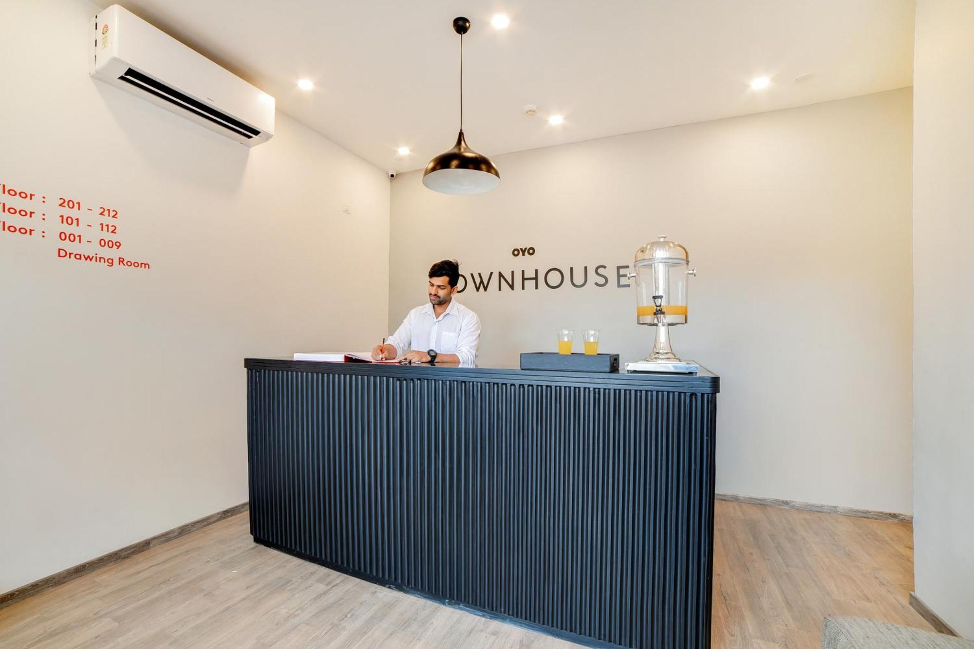 Super Townhouse Hosur Main Road Bommanahalli Near Gopalan Innovation Mall Bangalore Eksteriør bilde