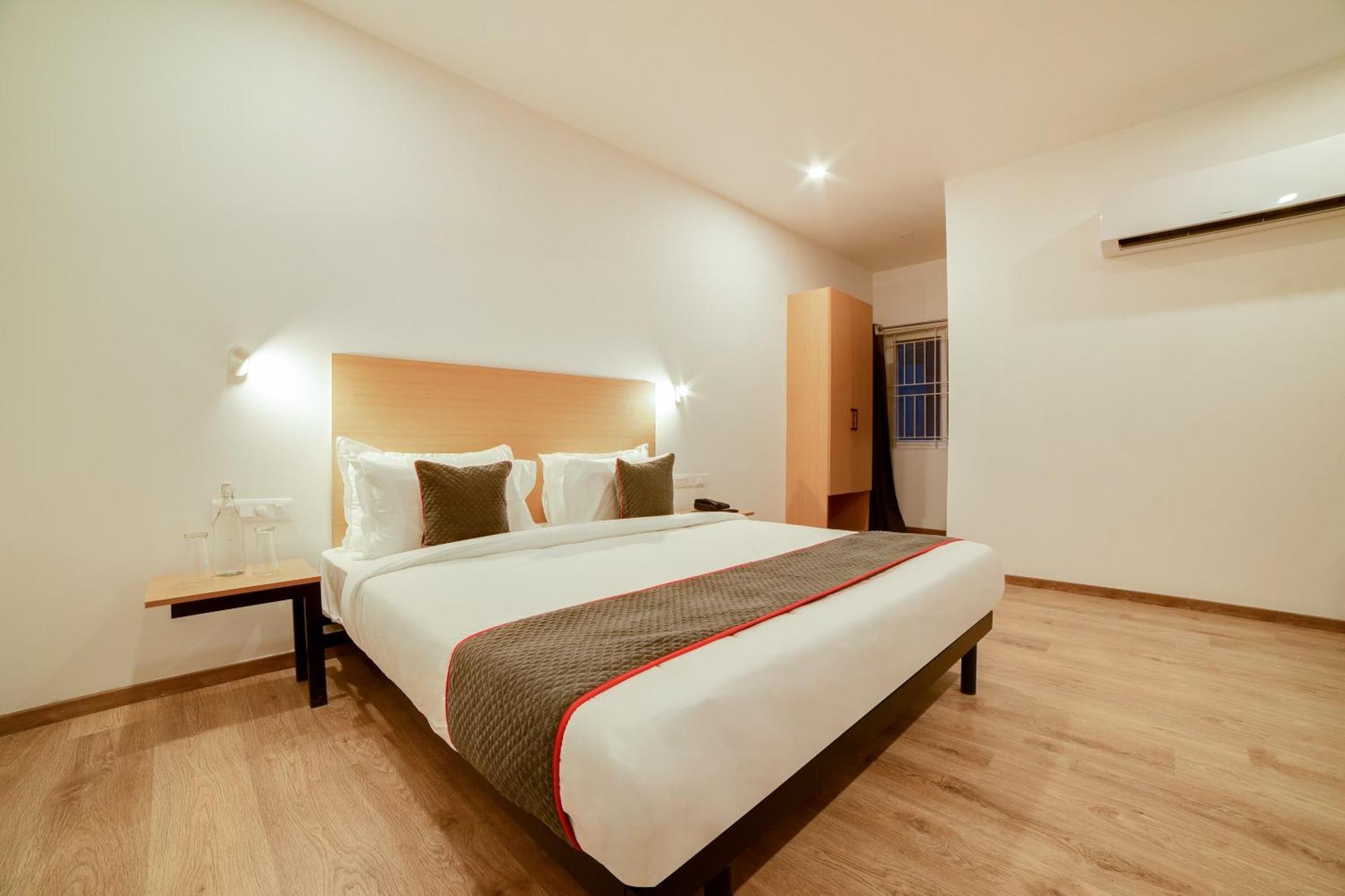 Super Townhouse Hosur Main Road Bommanahalli Near Gopalan Innovation Mall Bangalore Eksteriør bilde