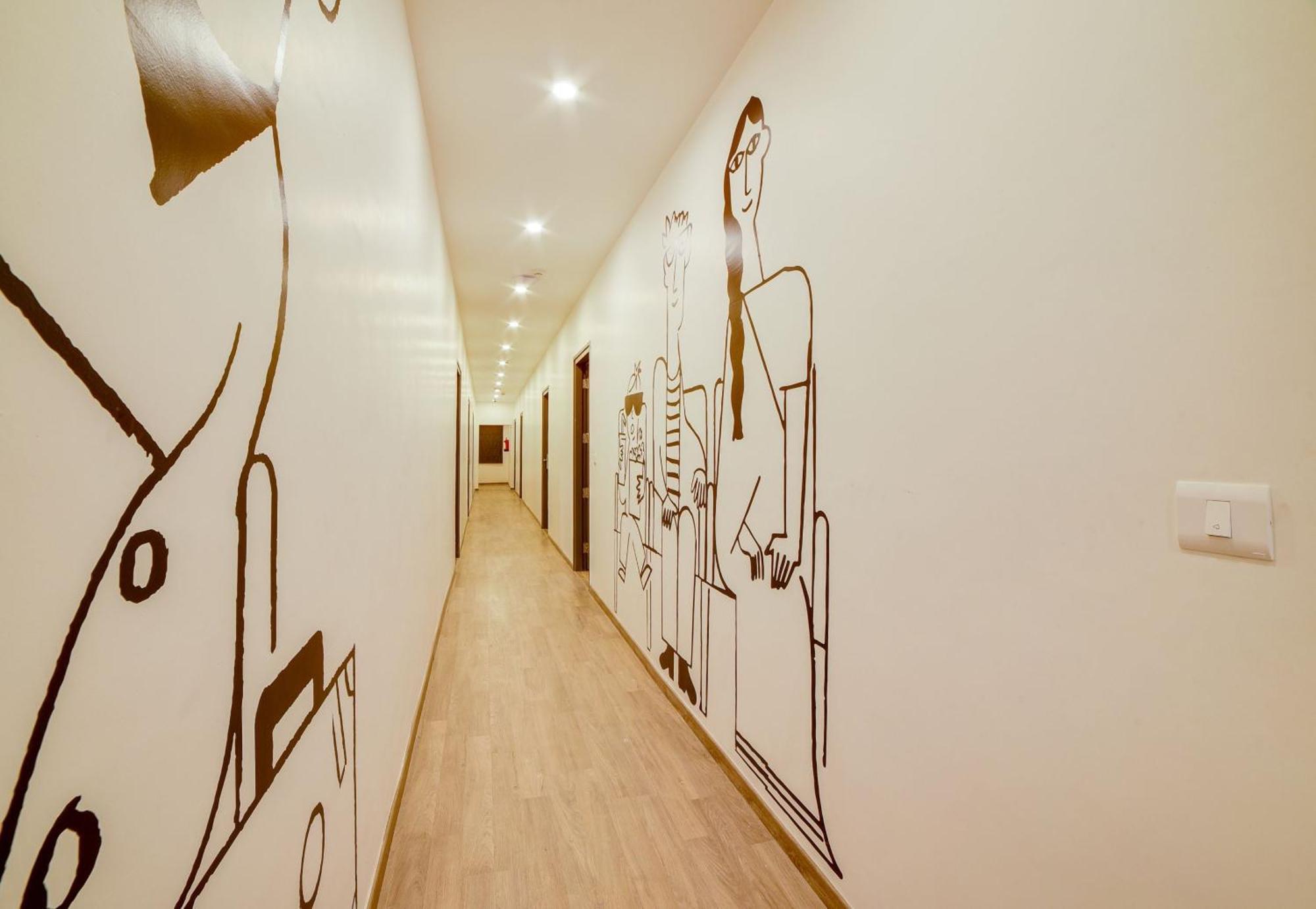 Super Townhouse Hosur Main Road Bommanahalli Near Gopalan Innovation Mall Bangalore Eksteriør bilde